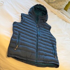 Stio Teal Puffer Vest